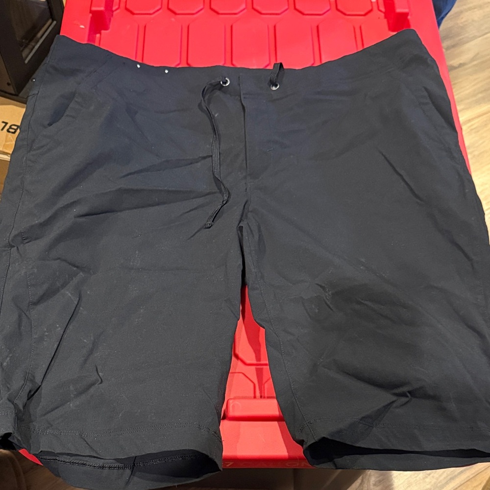 Womens Black Drawstring Columbia Shorts